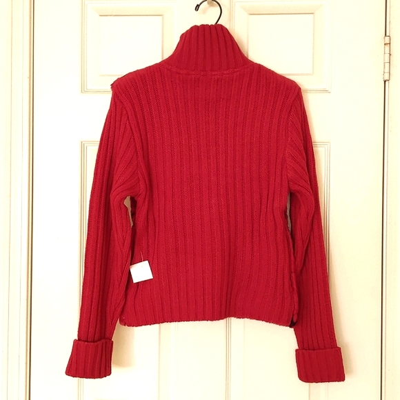 NWT. Junior Full zip cardigan sweater with fluffy print front and high neck. - Picture 2 of 4